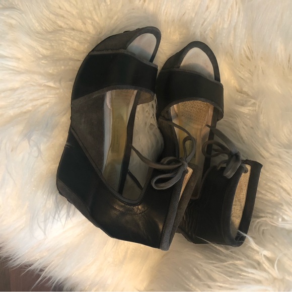 Timo Weiland for Tsubo woman’s size 8 black leather platform wedge summer heels - Picture 9 of 9